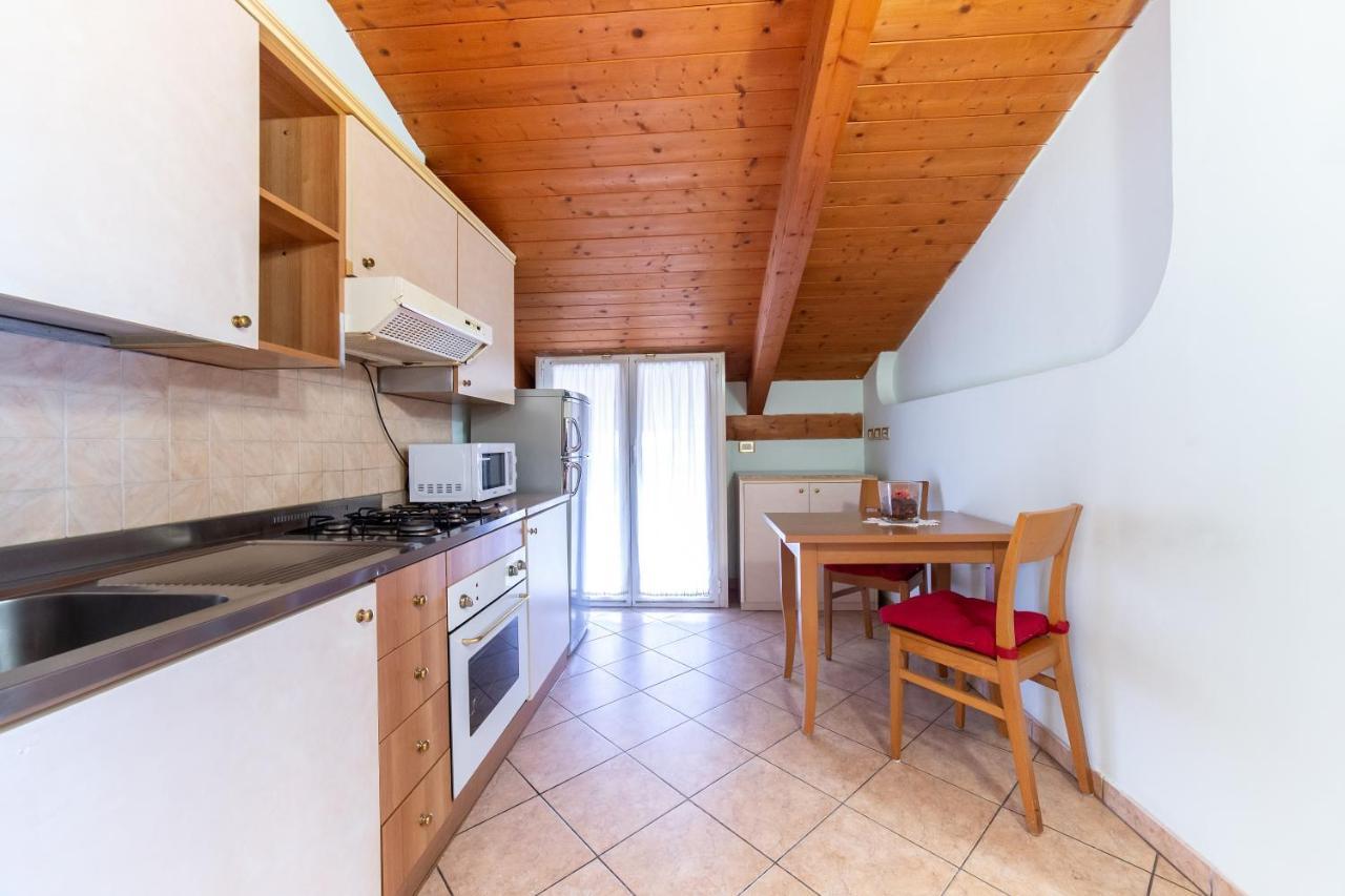 リミニ Residenza Melucciアパートホテル エクステリア 写真