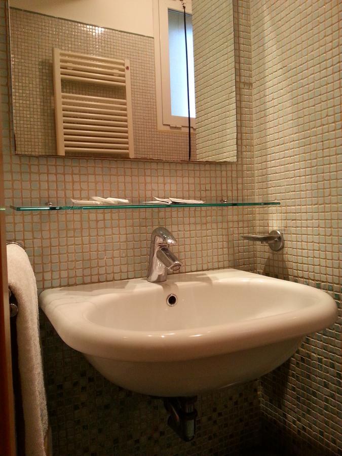リミニ Residenza Melucciアパートホテル エクステリア 写真
