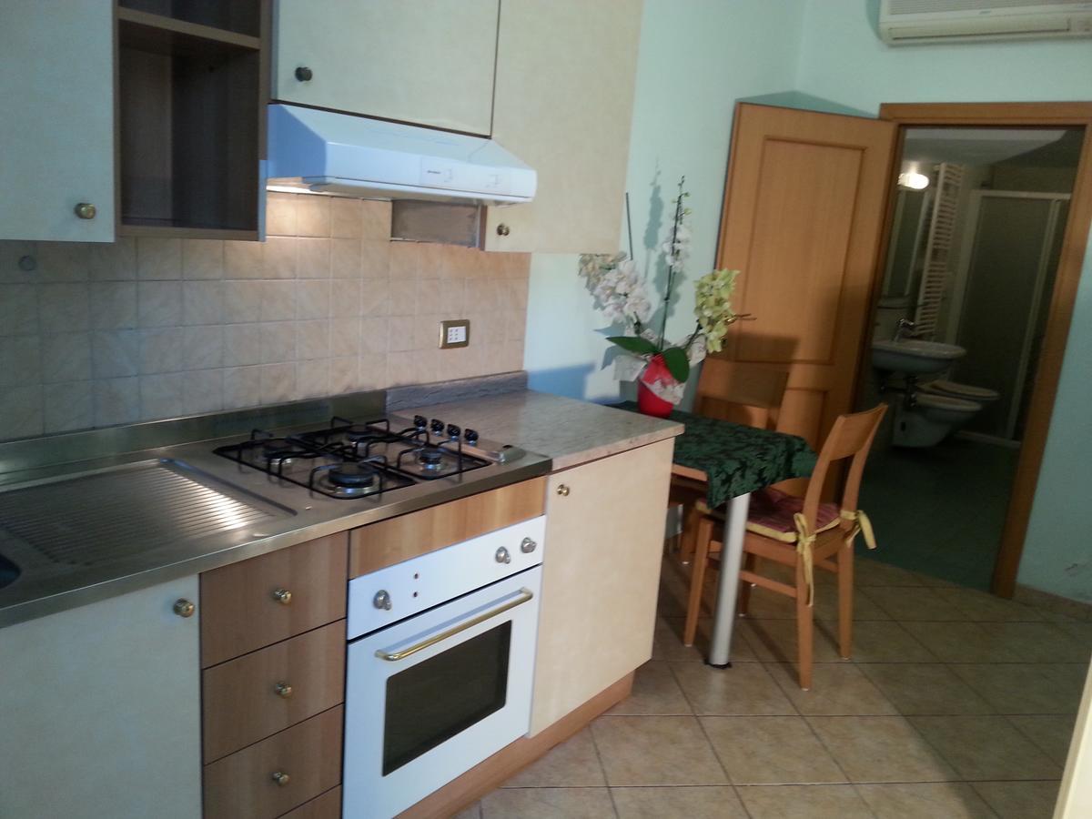 リミニ Residenza Melucciアパートホテル エクステリア 写真