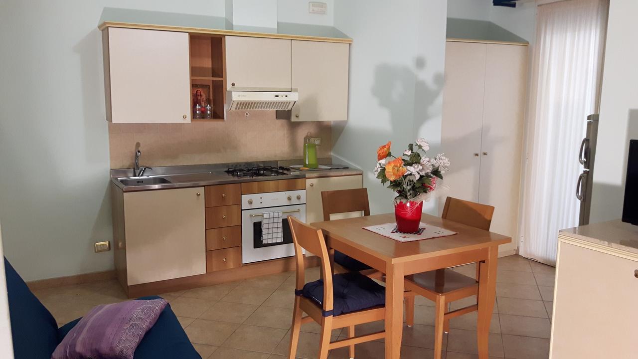 リミニ Residenza Melucciアパートホテル エクステリア 写真